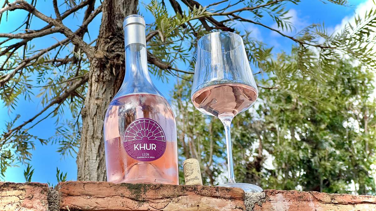 KHUR Rose 2023 de Gordonzello 95 Pts AkataVino