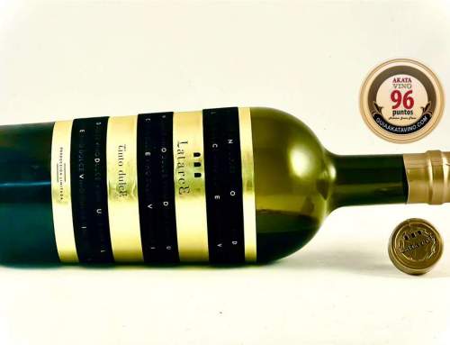 Latarce Tinto Dulce 2023: El Éxtasis Más Dulce de la Tardanza con 96 Pts. AkataVino